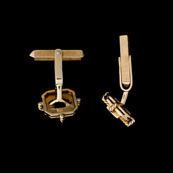 A PAIR OF CUFFLINKS, facetted citrines, 18K gold. Tabbah Jewellery, Beirut.