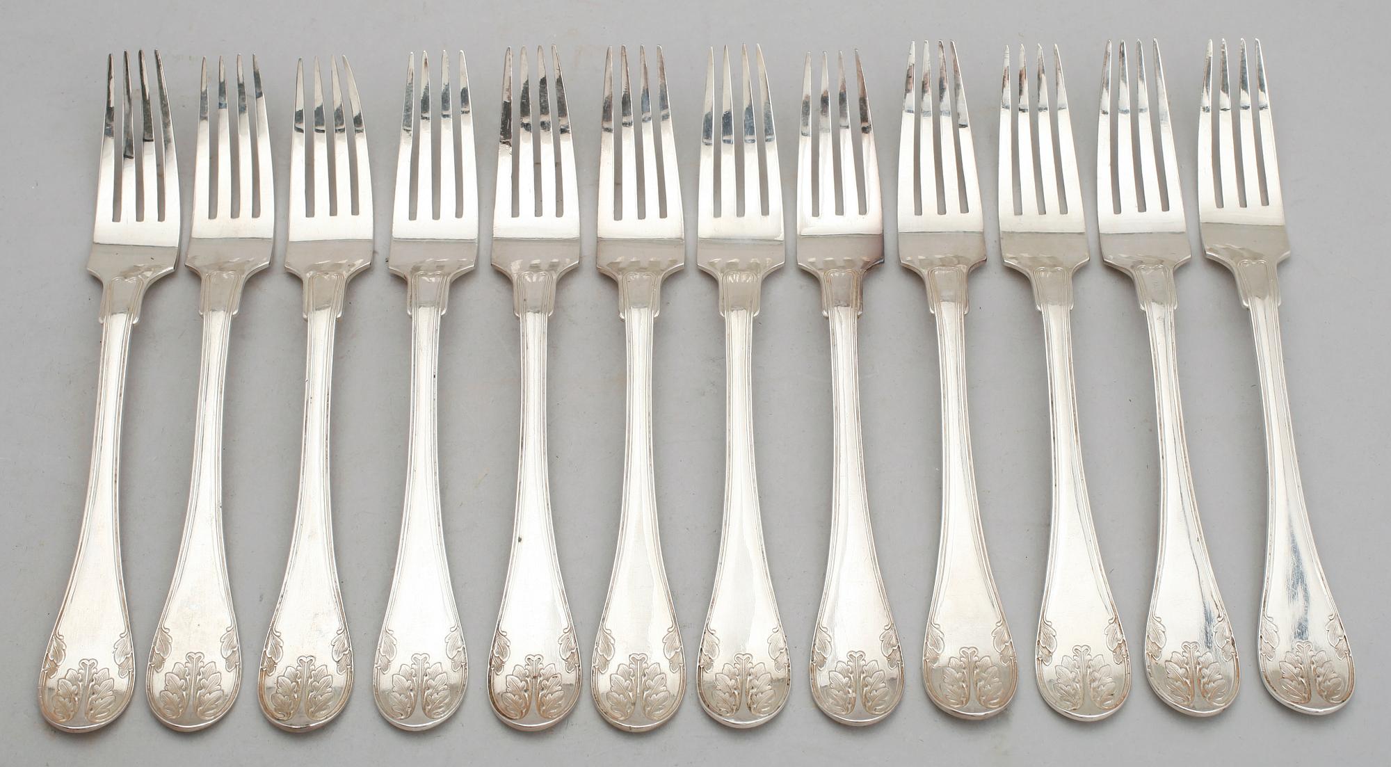 MATGAFFLAR, 12 st, silver, Hans Georg Voght, Kristianstad 1850. Vikt ca 830 g.