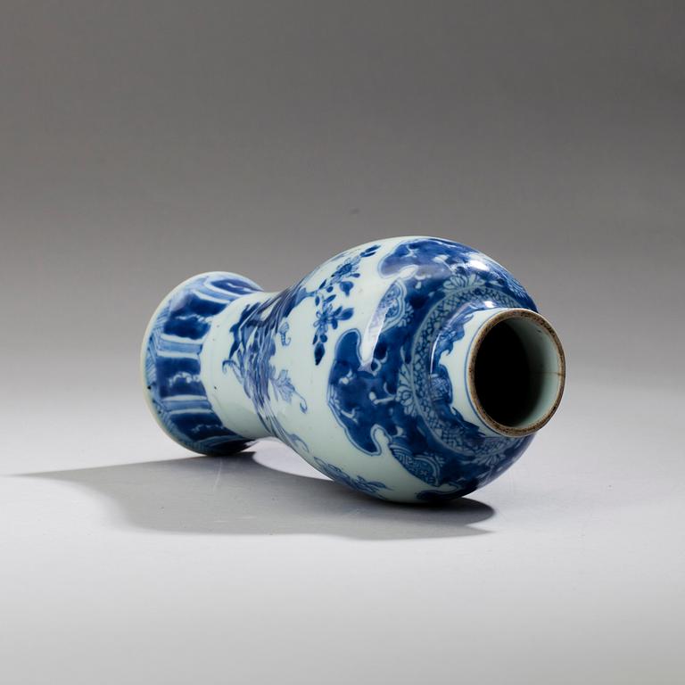 VAS, porslin, Kina 1700-1800-tal.