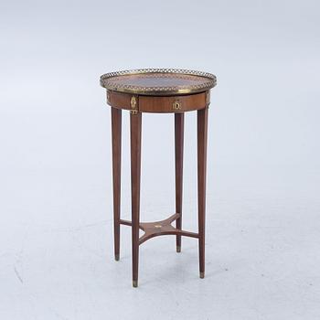 A late Gustavian-style table, circa 1900.