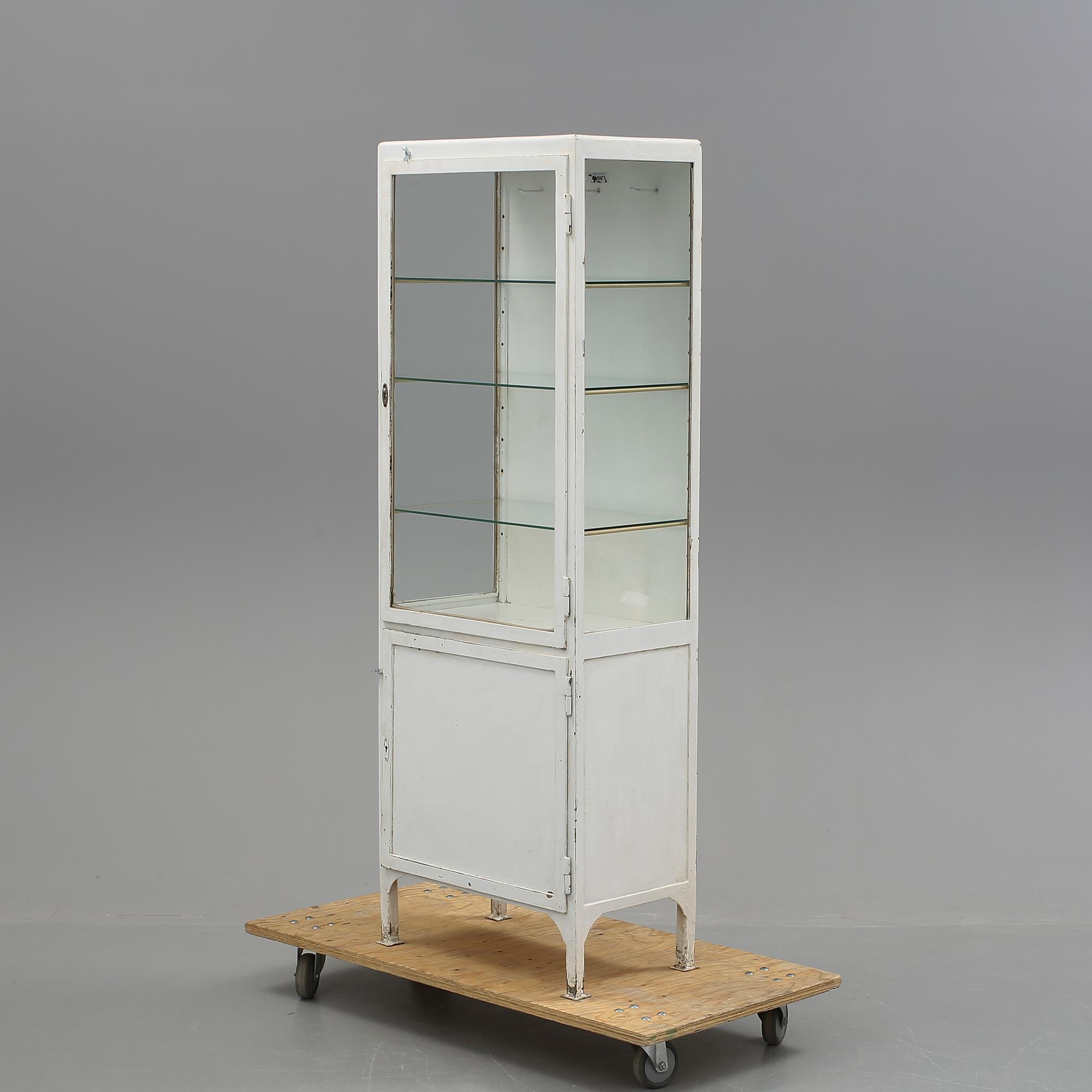 LÄKARSKÅP, 1940/50-tal.