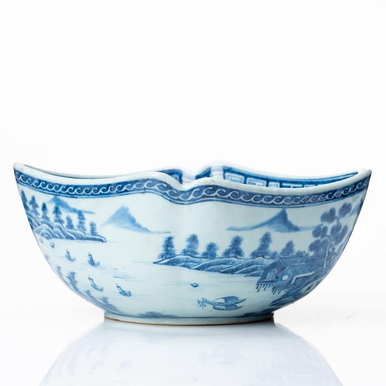 A blue and white pillow shaped bowl, Qing dynasty, Qianlong (1736-95).