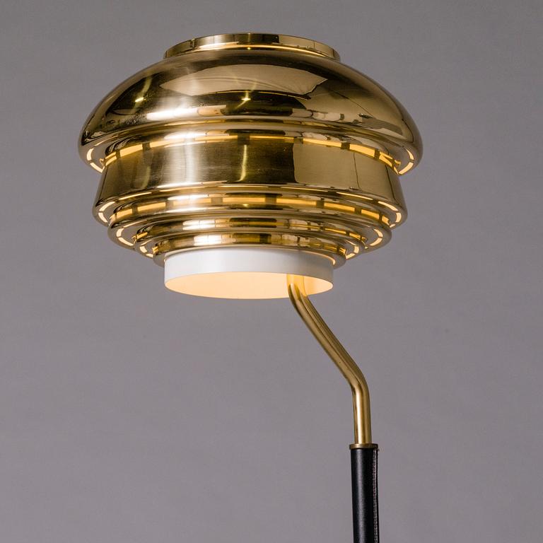 ALVAR AALTO, a 'A808' floor lamp for Valaistustyö.