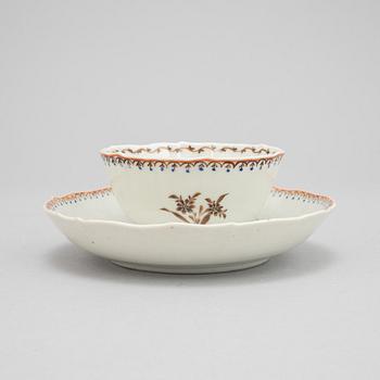 A set of five tea cups with stands, Qing dynasty, Qianlong (1736-95).