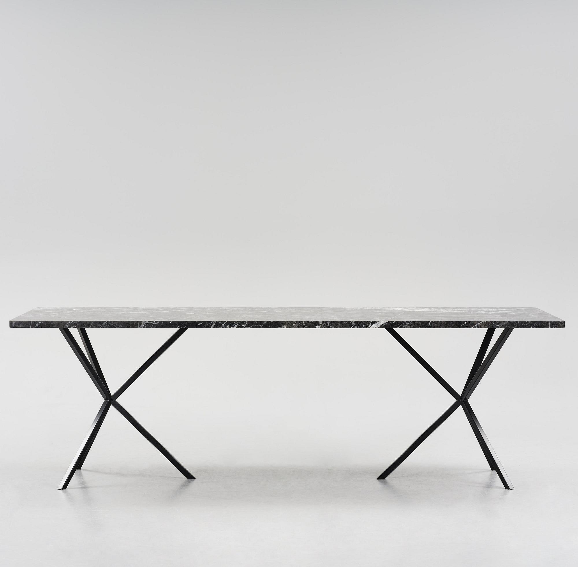 Per Söderberg, matbord, "NEB Dining Table", No Early Birds, Stockholm, 2022.