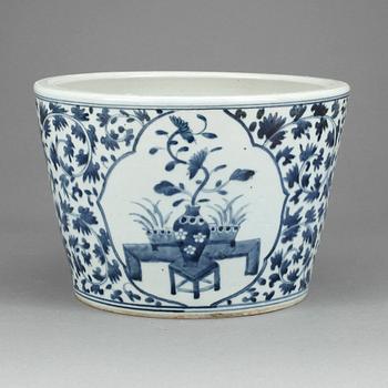 YTTERFODER, porslin, Kina, 1900-tal.