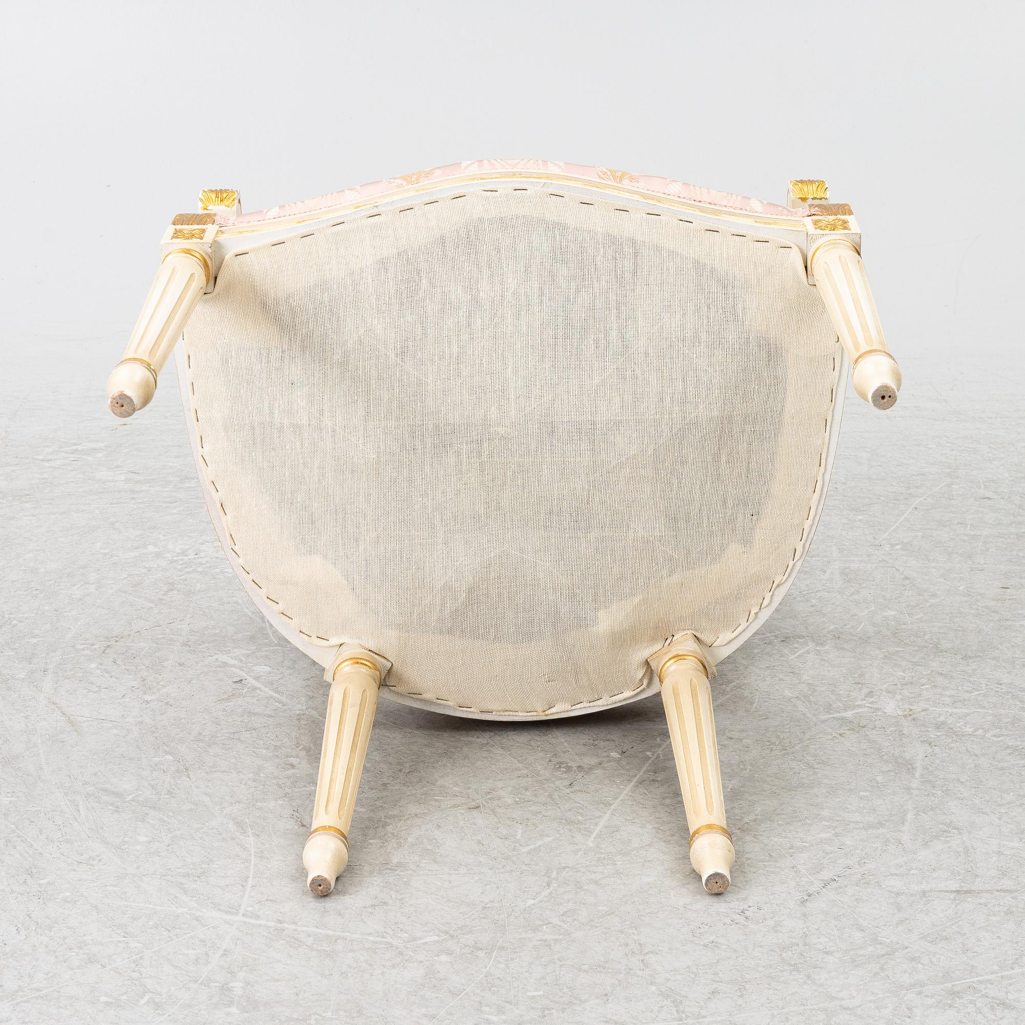 Dining table and armchair, Louis XVI style. Italy, second half of the 20th century.