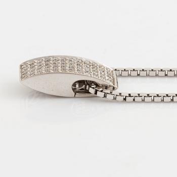White gold and brilliant cut diamond necklace.