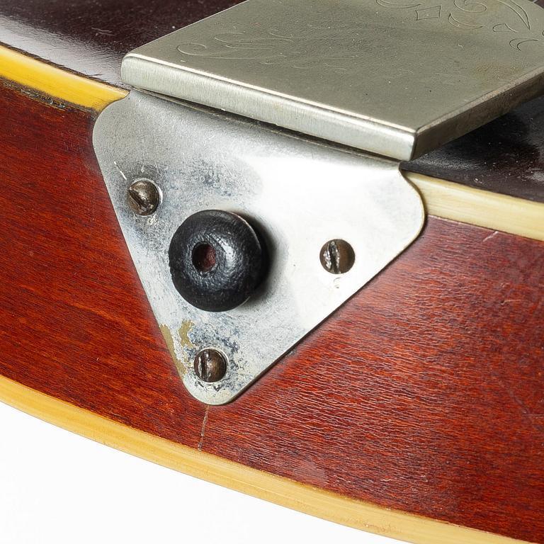 Gibson, mandolin, "A4", USA, 1918.