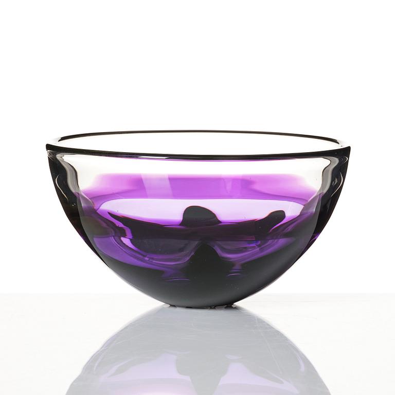 Lars Hellsten, a glass bowl, Orrefors, Sweden 1989,