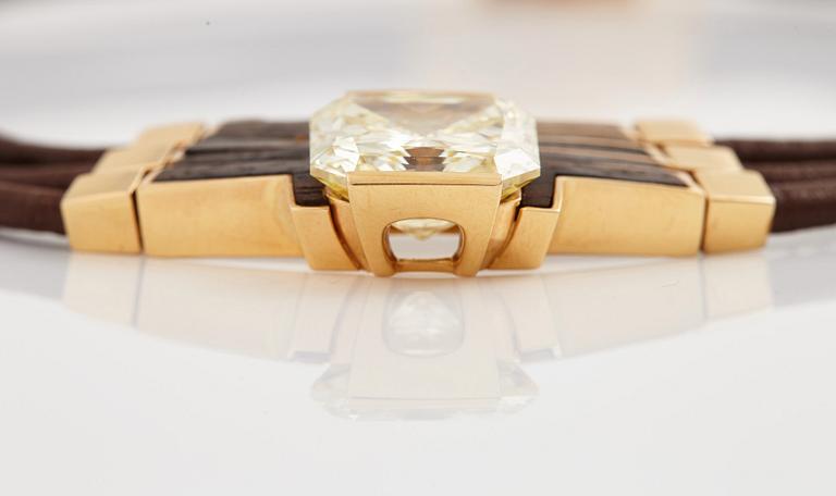 A Paul Binder necklace with a modified radiant-cut diamond ca 16 cts quality ca Fancy Light Yellow vs/si.