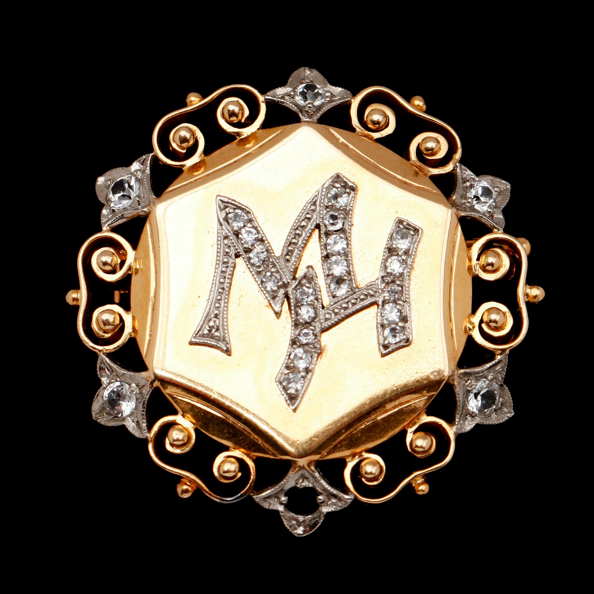 BROSCH, 18 k guld. Vikt inkl stenar ca 13 g.