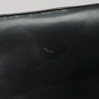 Arne Jacobsen, fåtölj, "Ägget", Fritz Hansen, Danmark, omkring 1960.