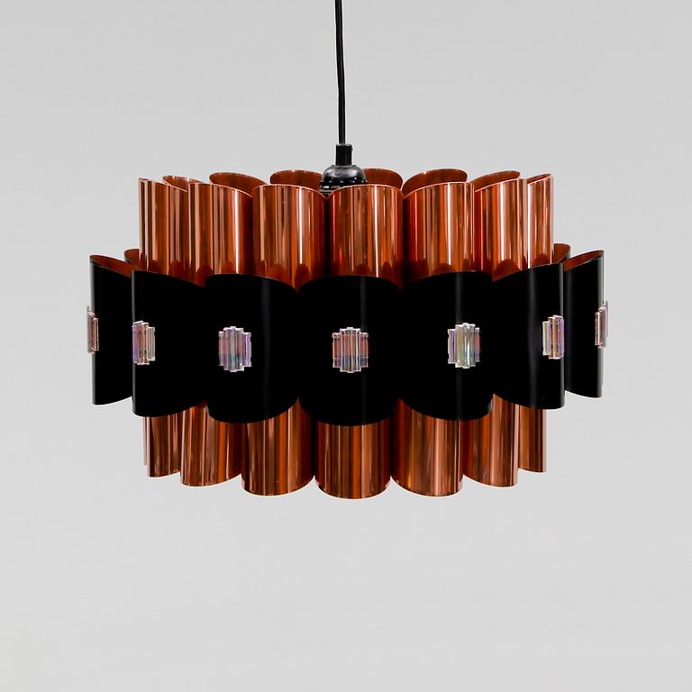 TAKLAMPA, 1900-talets andra hälft, höjd 23 cm.