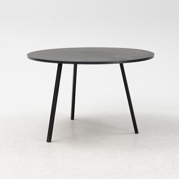 Leif Jørgensen, a 'Loop Stand Round' dining table from HAY, Denmark.