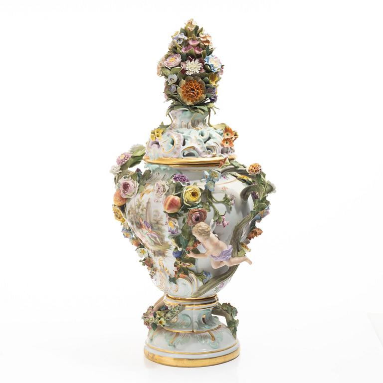 Meissen, Prakturna/lockurna, porslin, sent 1800-tal.