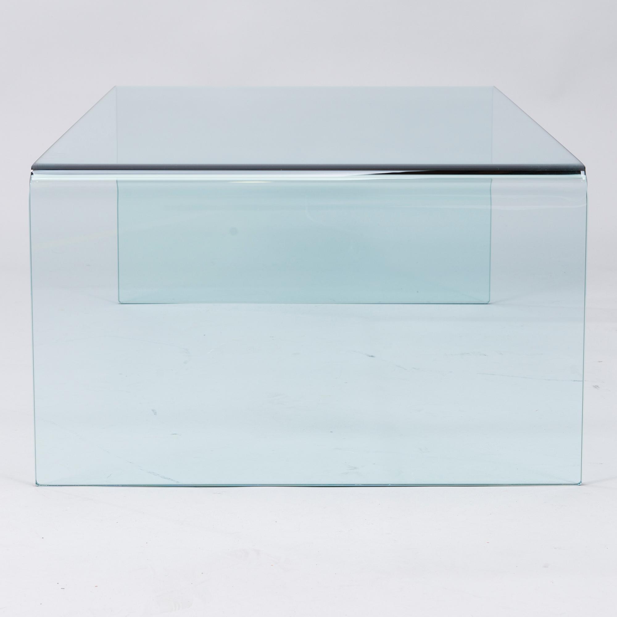 A 21 st century coffee table "Pont" for Lignet Roset.