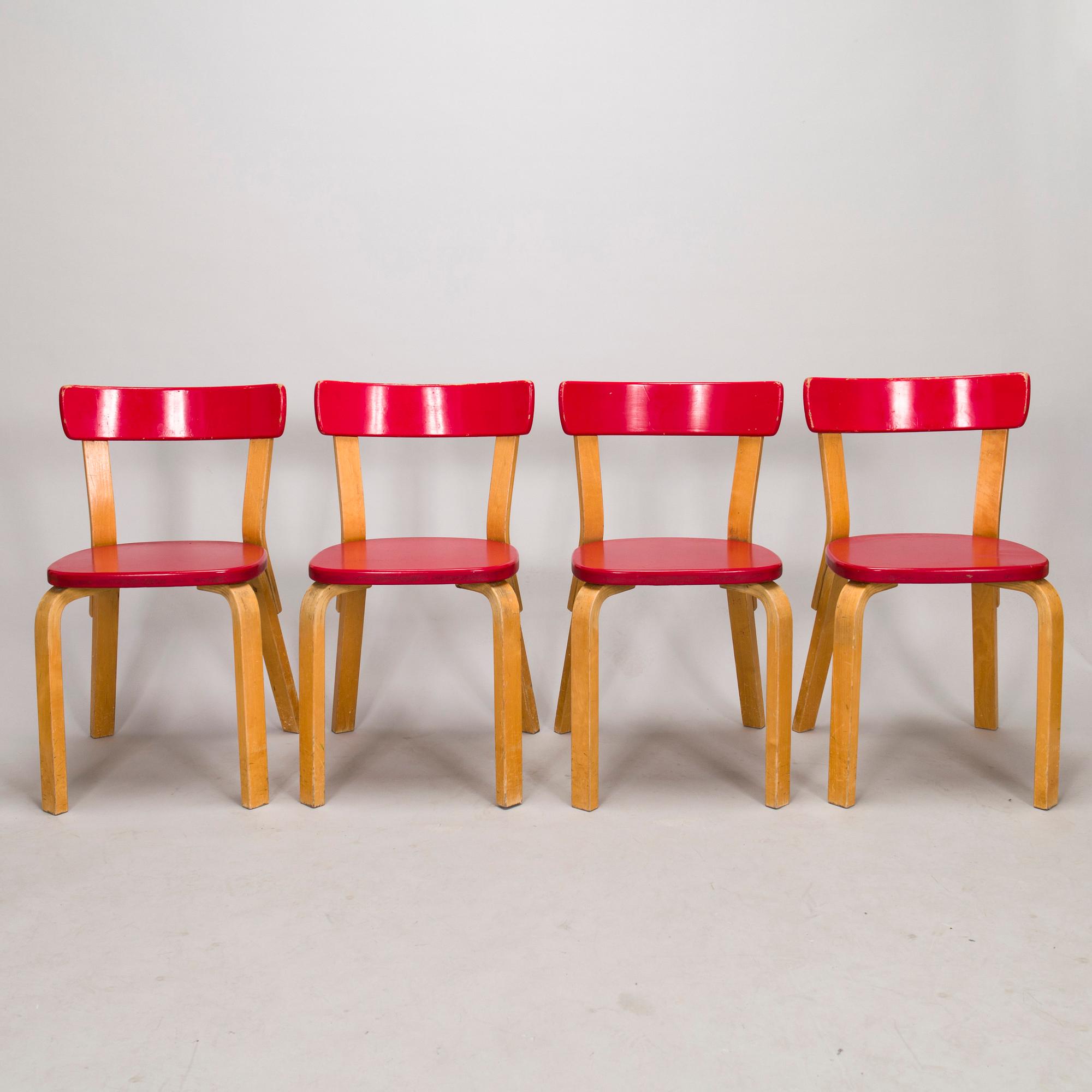 Alvar Aalto, stolar, 4 st, modell 69, för O.Y. Huonekalu- ja Rakennustyötehdas A.B. 1960-talets början.
