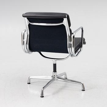 Charles & Ray Eames, a 'Soft Pad Chair EA217', Vitra.