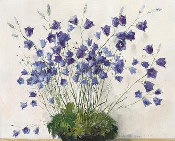 34. Olle Hjortzberg, Still life with bluebells.