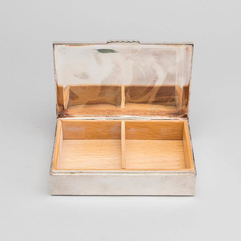 A 20th century silver cigarbox.