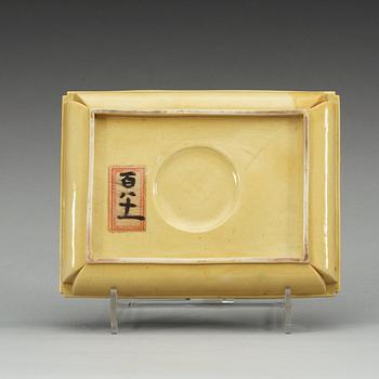 A biscuit ceremonial cup stand, Qing dynasty (1644-1912).