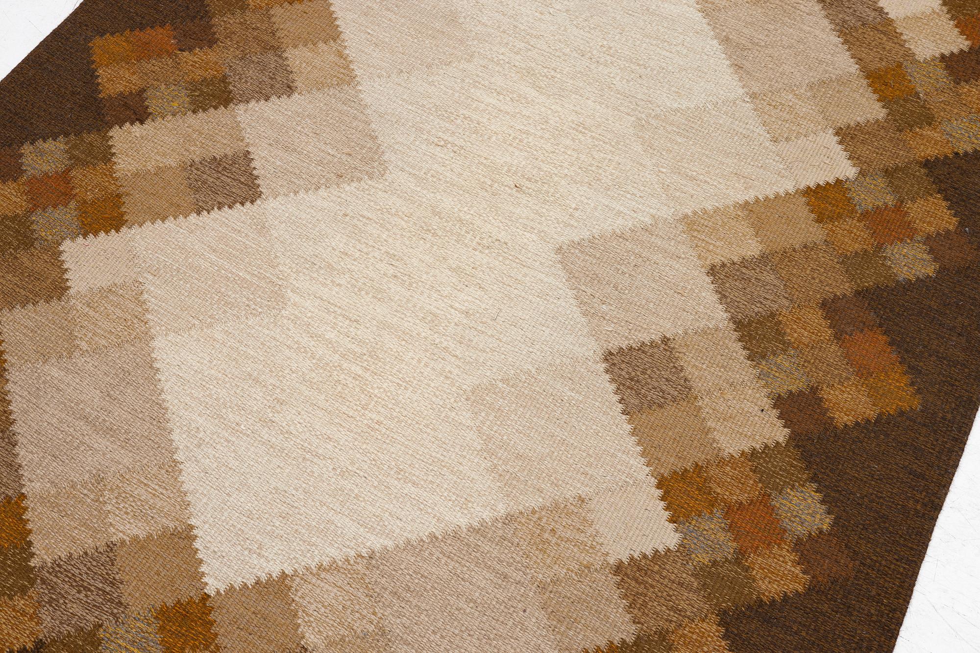 Brita Svefors, röllakan, "Opal", signerad, ca 230 x 168 cm.