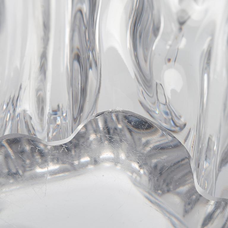 Tapio Wirkkala, a 'Kalvolan kanto' glass vase, signed Tapio Wirkkala Iittala.