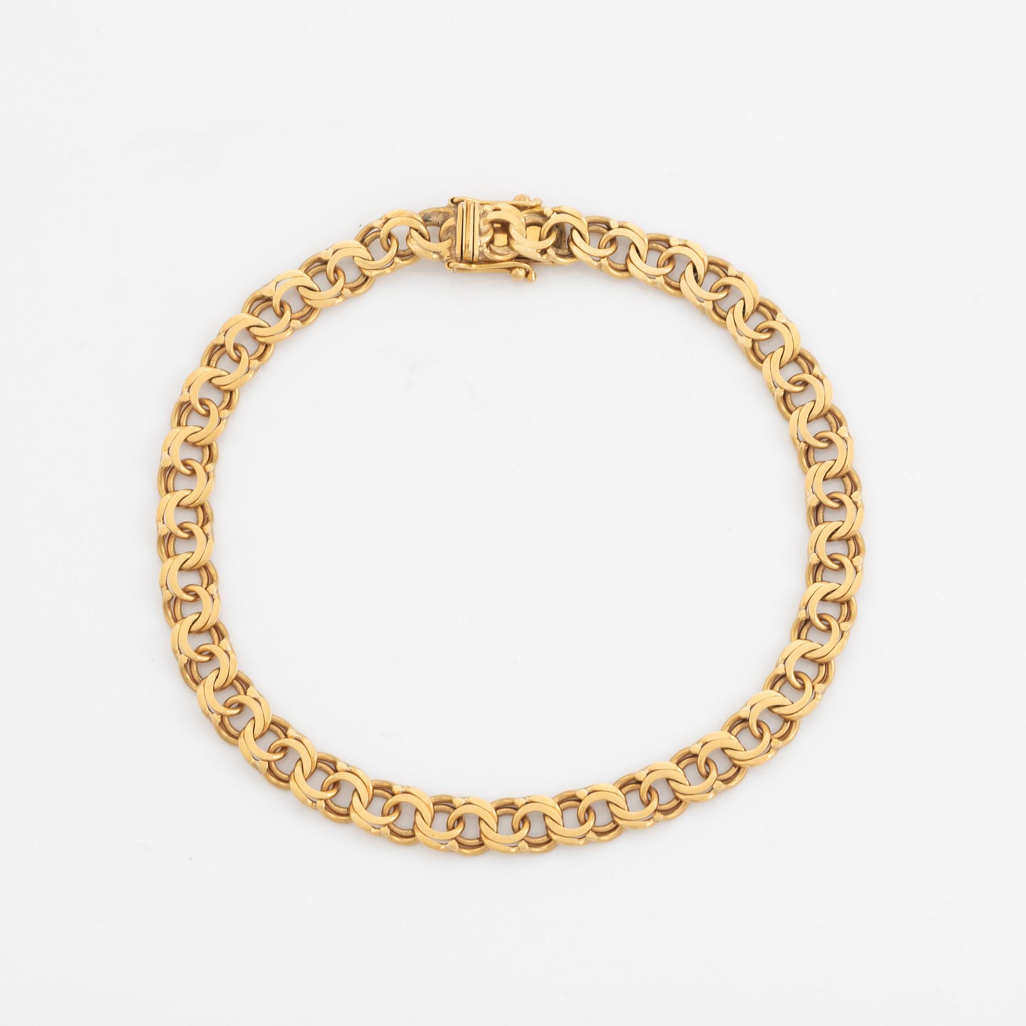 18K gold bracelet.