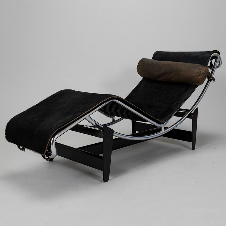 Le Corbusier, Pierre Jeanneret & Charlotte Perriand, lepotuoli, "LC4", Cassina, Italia.