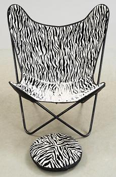 FLADDERMUSFÅTÖLJ, 1900-talets mitt.