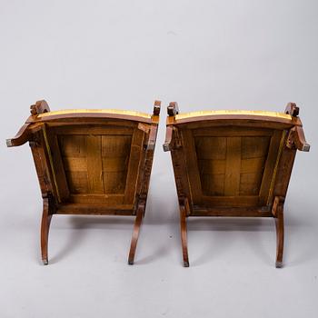 KARMSTOLAR, ett par, biedermeierstil, 1800-talets slut.
