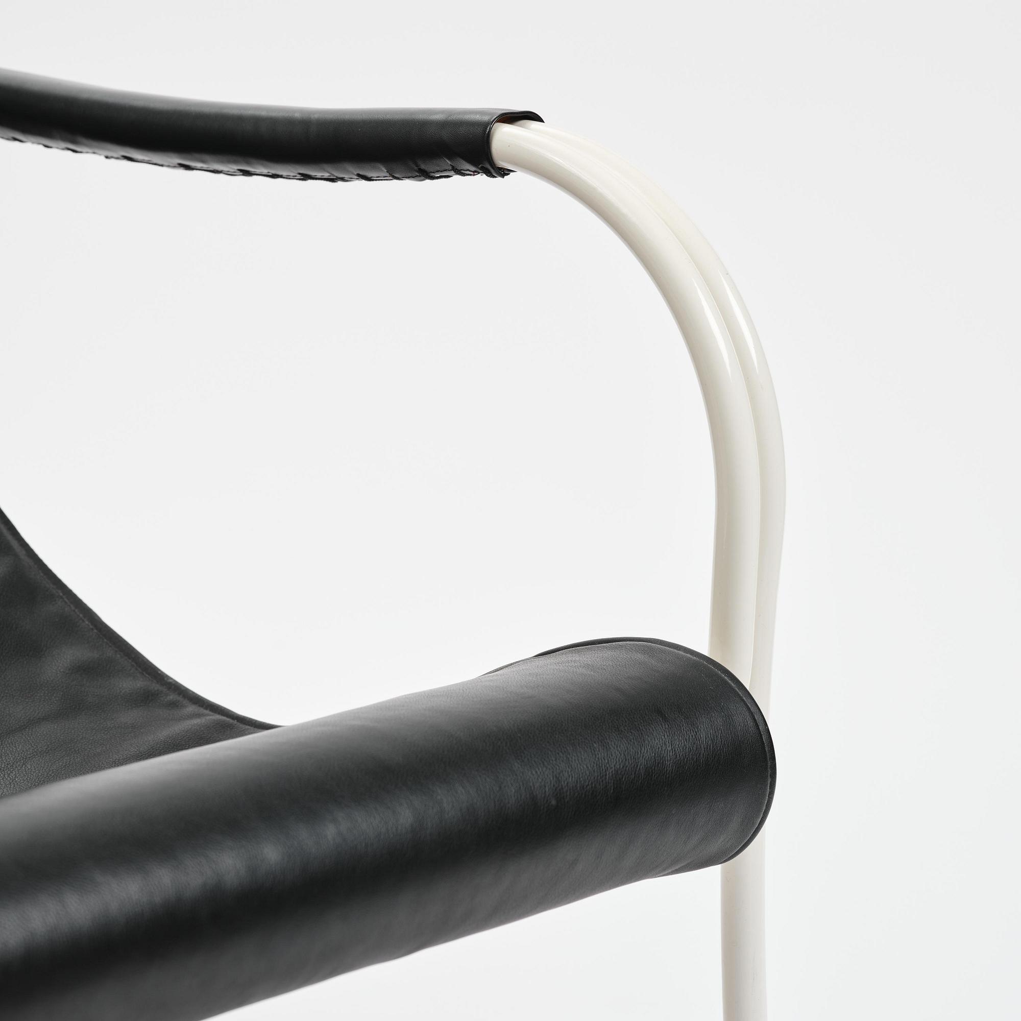 Gustaf Clason, a "Vilstol 1930" easy chair, ed. 12, Källemo, Värnamo, 2007.