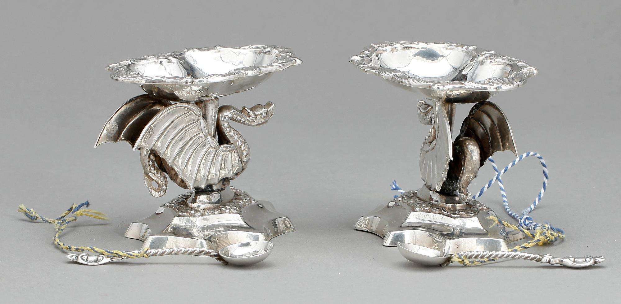 SALTKAR, ett par, silver, Wien, Österrike, 1849. Total vikt ca 265 g.