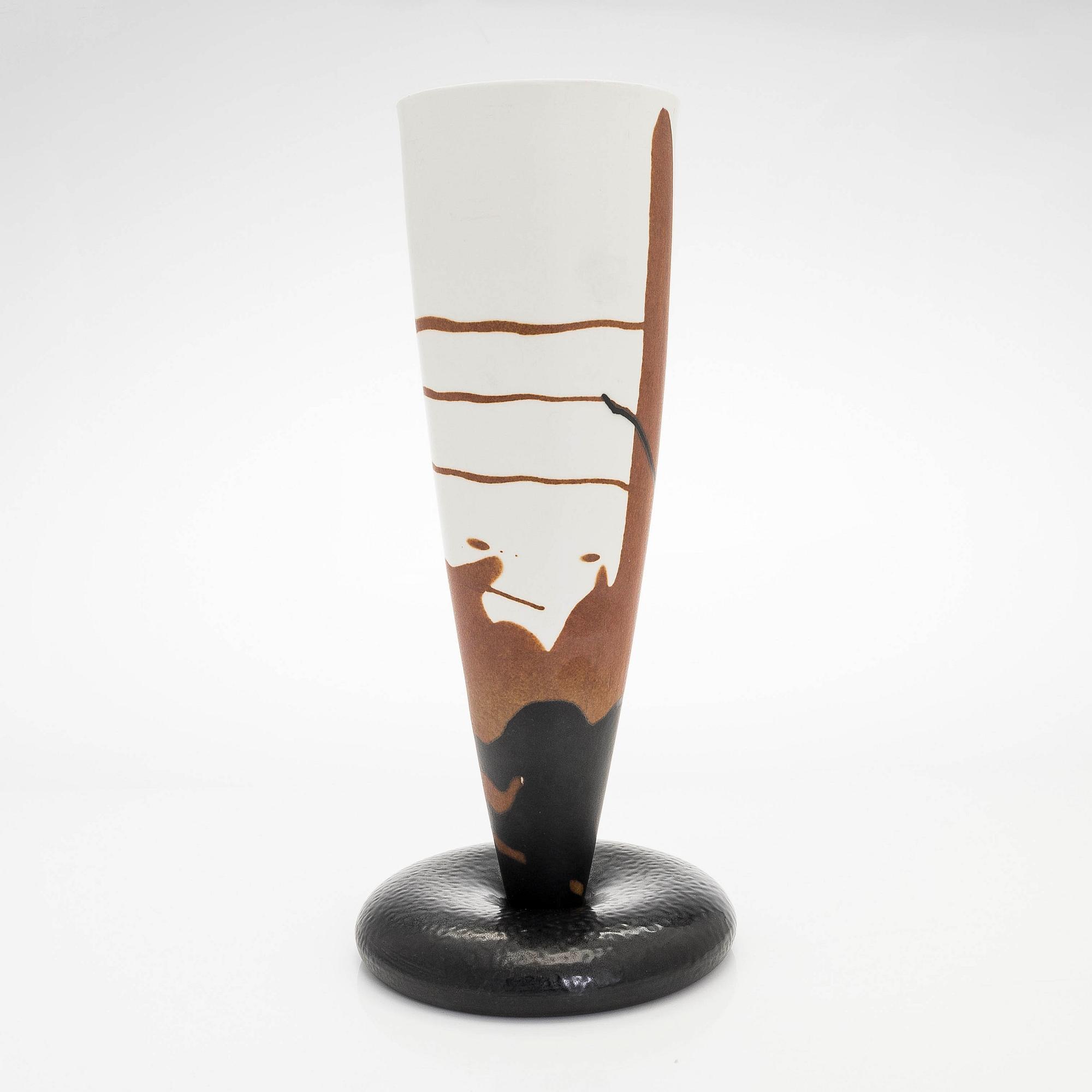 Inkeri Leivo, a ceramic vase "Capella" signed Inkeri Leivo Arabia.