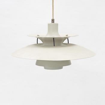 Poul Henningsen, taklampa, "PH 5", Louis Poulsen, Danmark.