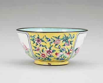SKÅL, emalj på koppar, Kina, 1700/1800.-tal.