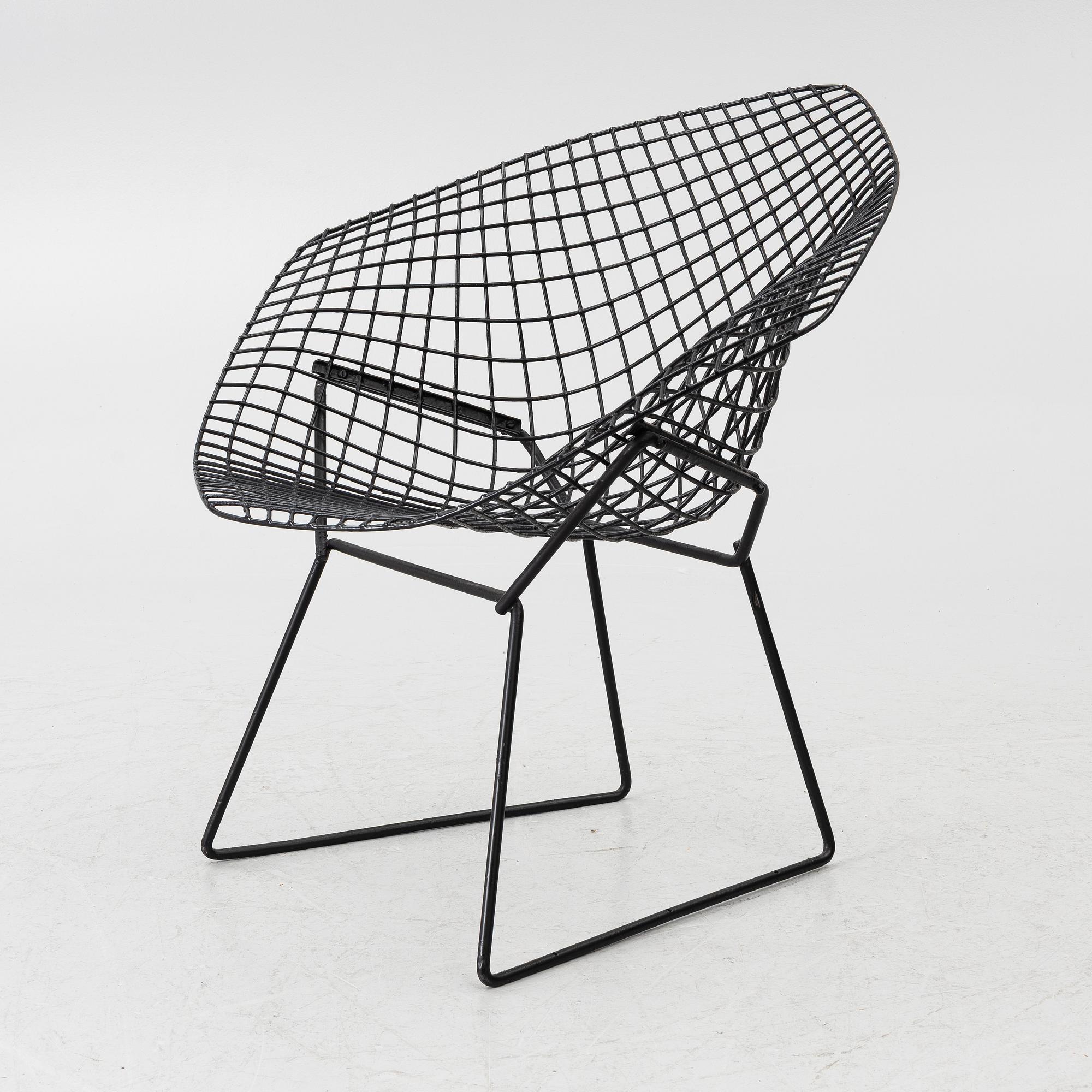 Harry Bertoia, A 'Diamond Chair'.
