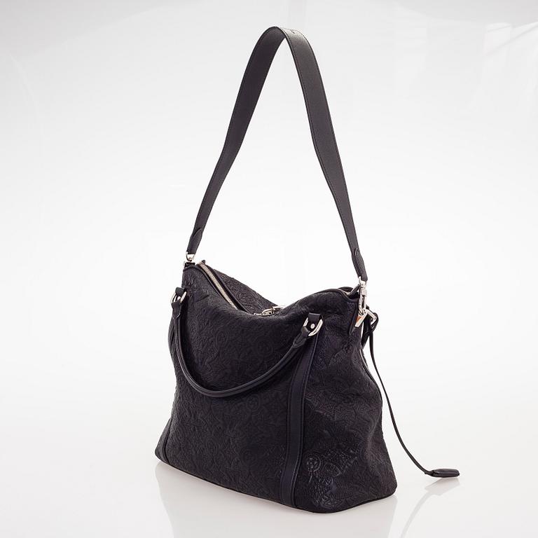 Louis Vuitton, an 'Antheia Leather Ixia MM' Bag.