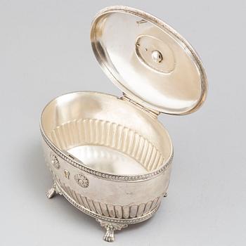 KAFFESERVIS, silver , 3 delar, CG Hallberg, Stockholm, 1903.