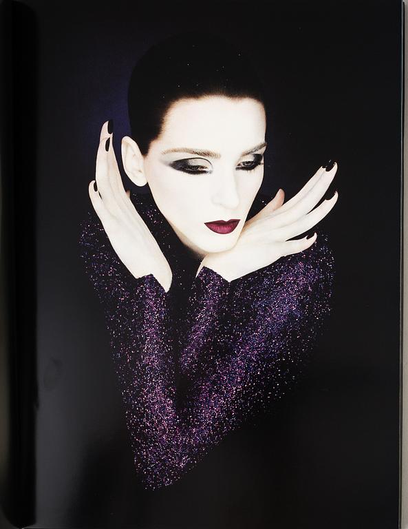 KOSTYM- / MODEBÖCKER,  3 volymer, 19/2000-tal.