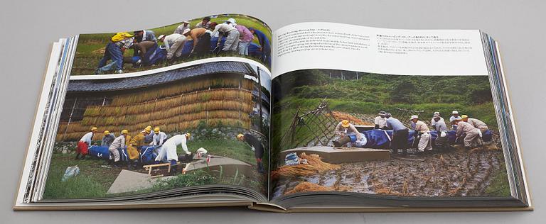 CHRISTO & JEANNE-CLAUDE, 2 volume book project with fabric application. Published in 1998.