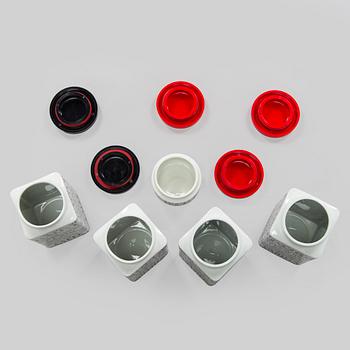 Esteri Tomula, purkkeja 17 kpl, "FF", keramiikkaa, Arabia 1960-luku.