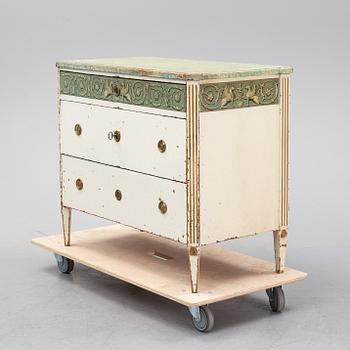 A Swedish late Gustavian commode, from Nils Asplind's workshop in Falun, active 1785-1820.