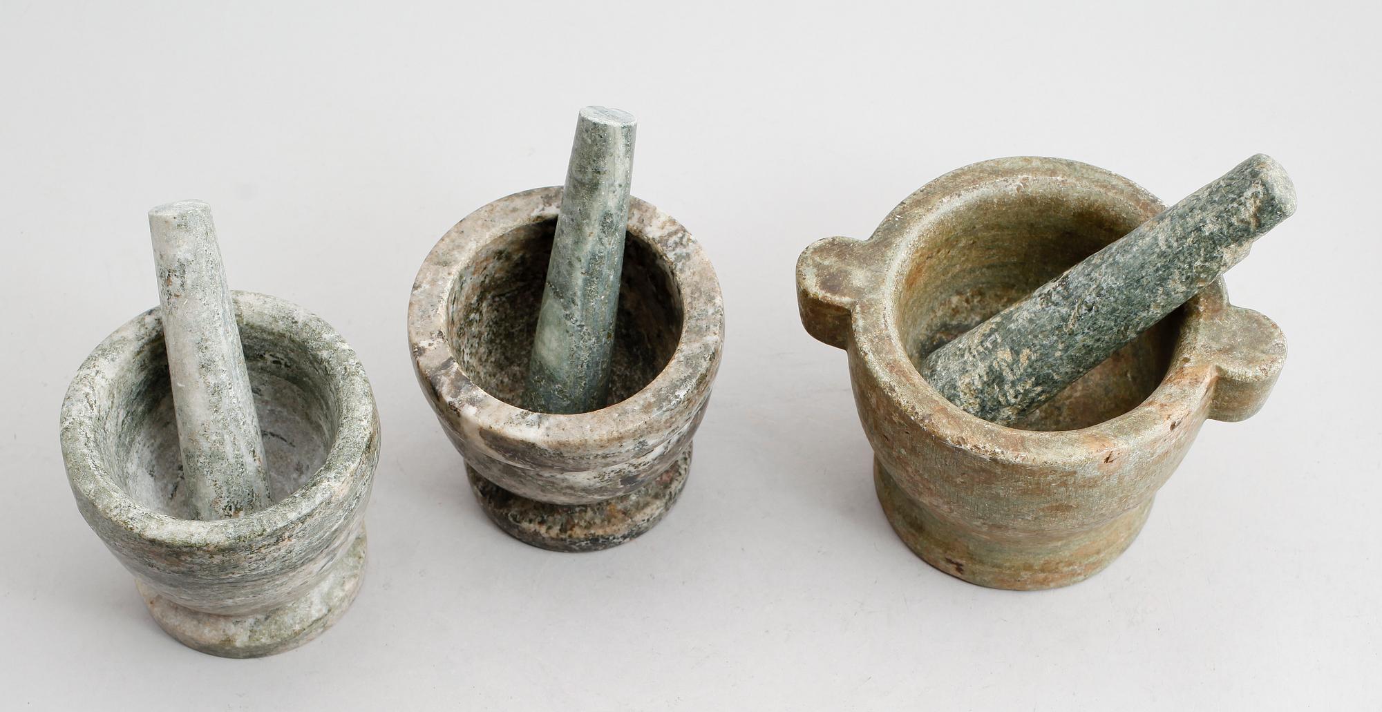 MORTLAR, 3 st, kolmårdsmarmor, 1800-/1900-tal.