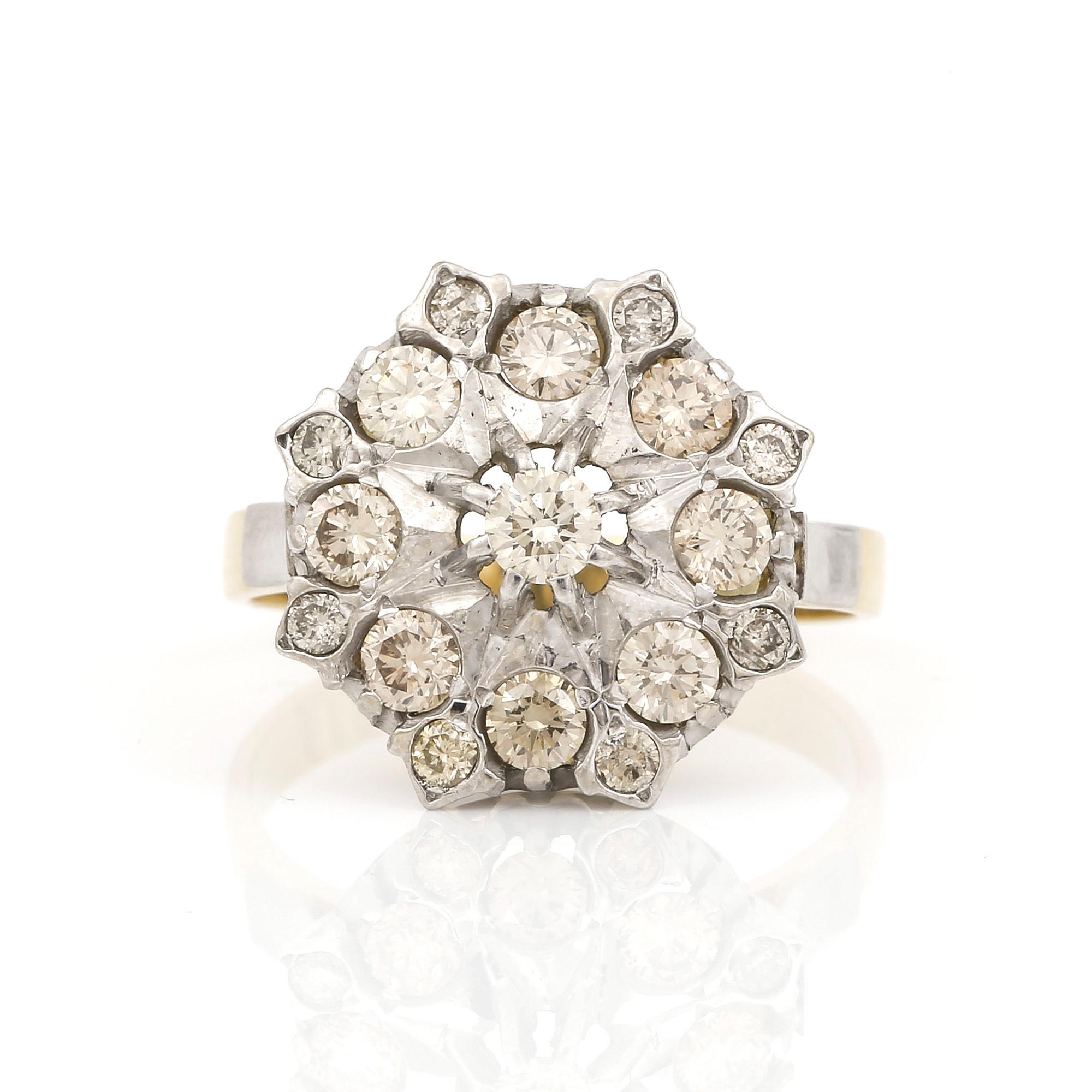 RING, guld 18K, bruna diamanter, totalt ca 1.41 ct. Tot ca 7 gram.