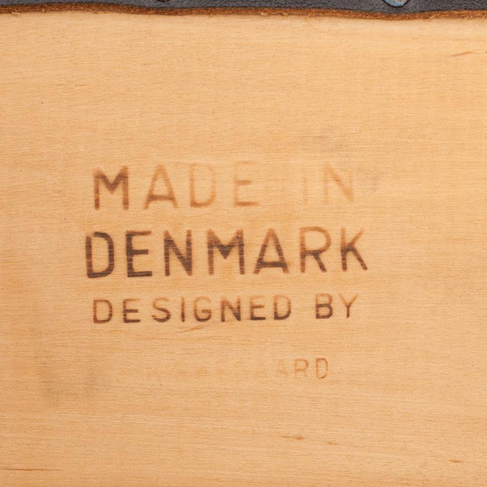 KARMSTOL, Erik Kirkegaard, Höng Stolefabrik, Danmark, märkt.