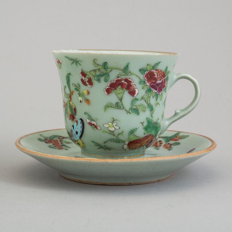 6 plates and a cup, porcelin, China, 1840s.