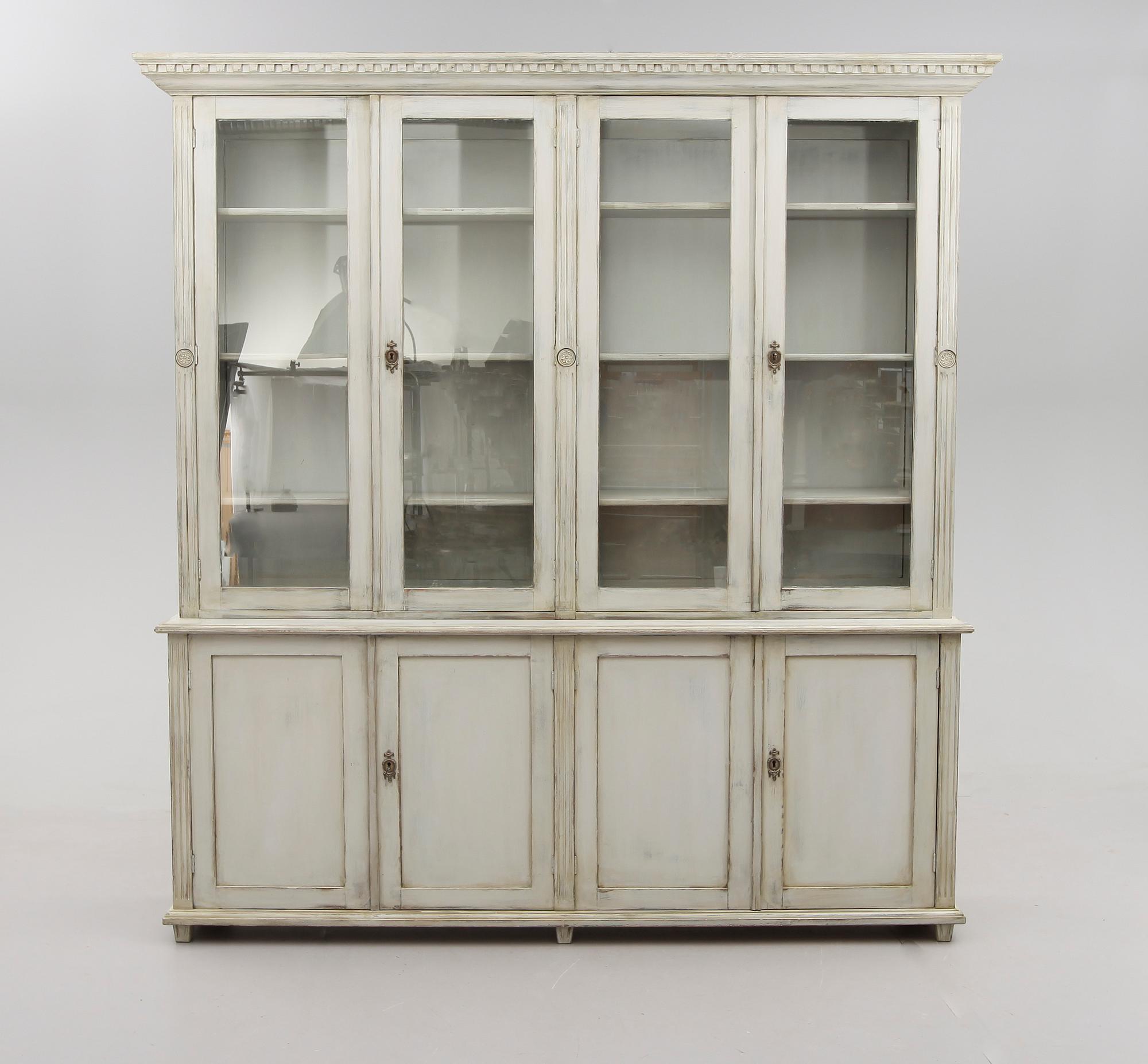 BOKSKÅP, sent 1800-tal.