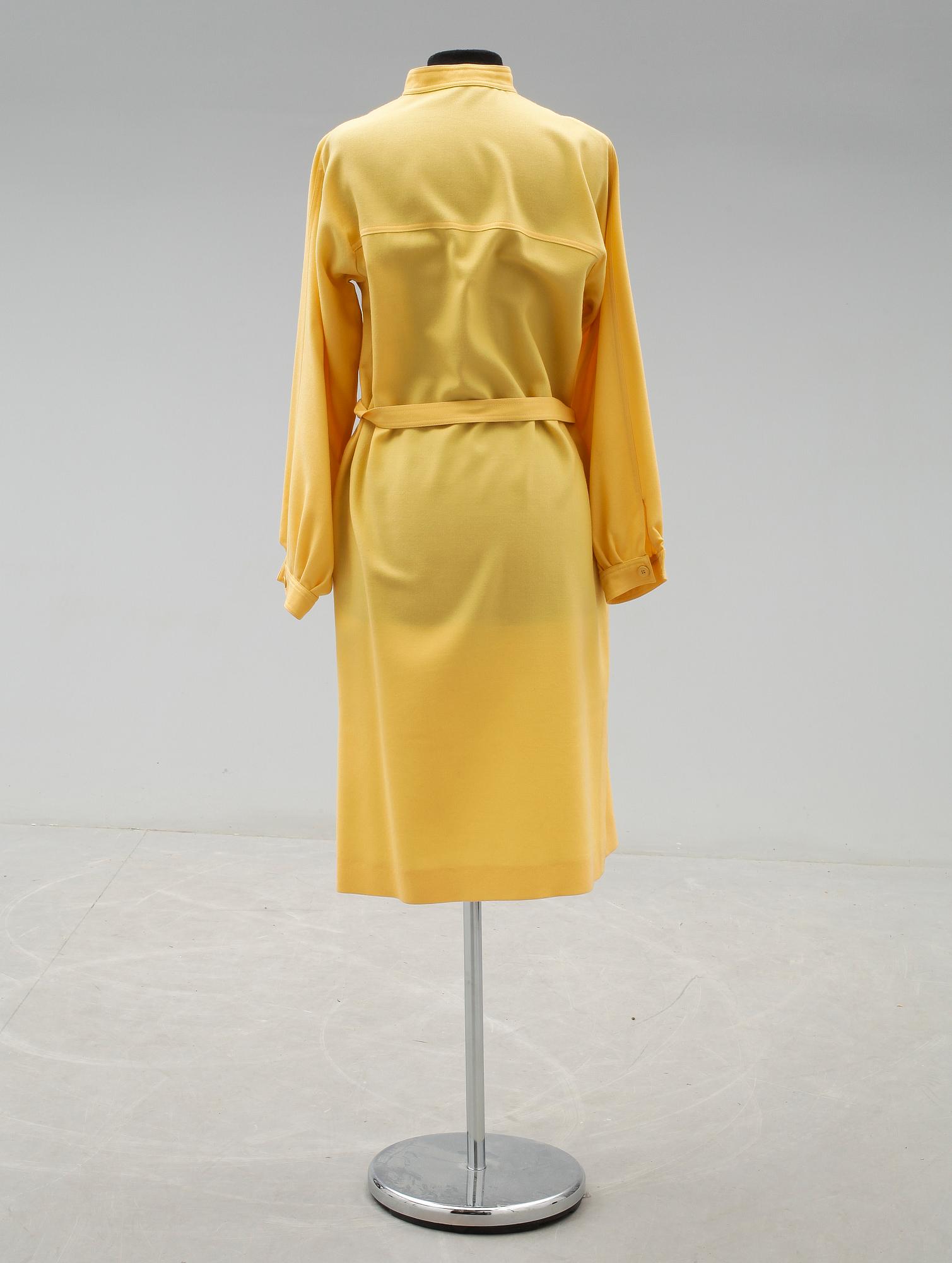 KLÄNNING. Guy Laroche, 1900-talets tredje kvartal.